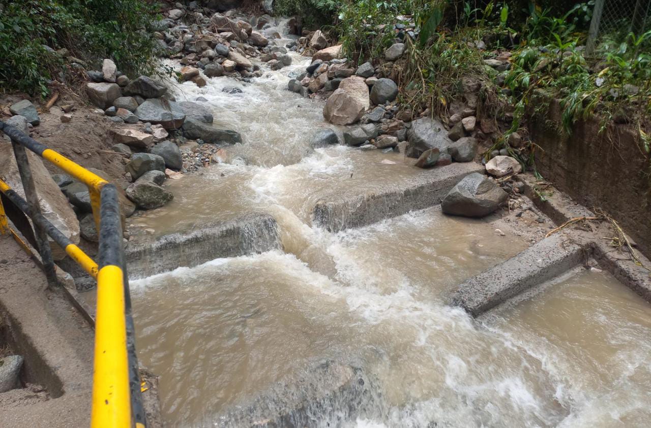 Las comunas Siete y Nueve de Ibagué permanecen sin servicio de agua potable