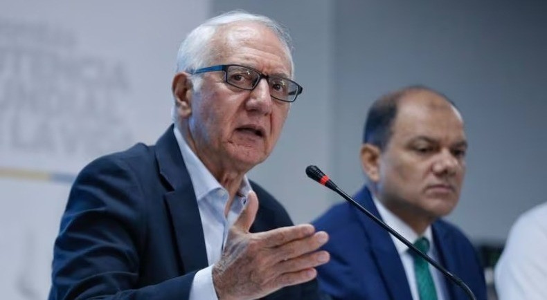 "Las vacunas contra el covid-19 fueron un experimento": dijo el ministro Jaramillo