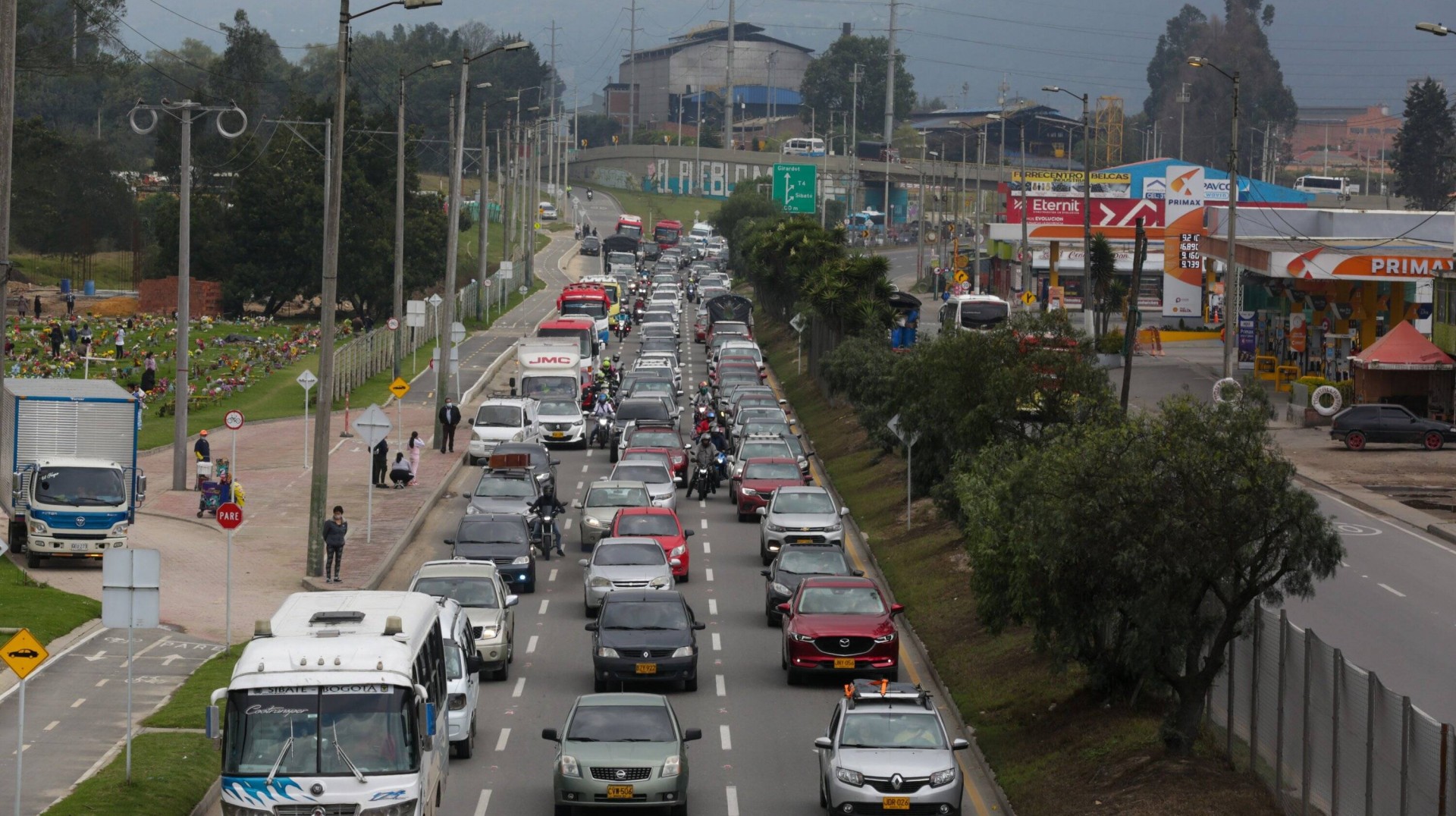 ¿Cuánto vale viajar en carro desde Ibagué a Bogotá en 2024?