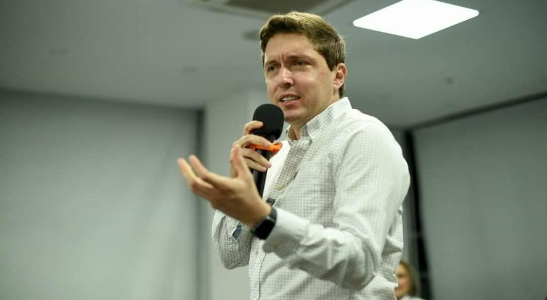 “Todavía confío en conformar una coalición amplia de sectores alternativos”: Marco Hincapié