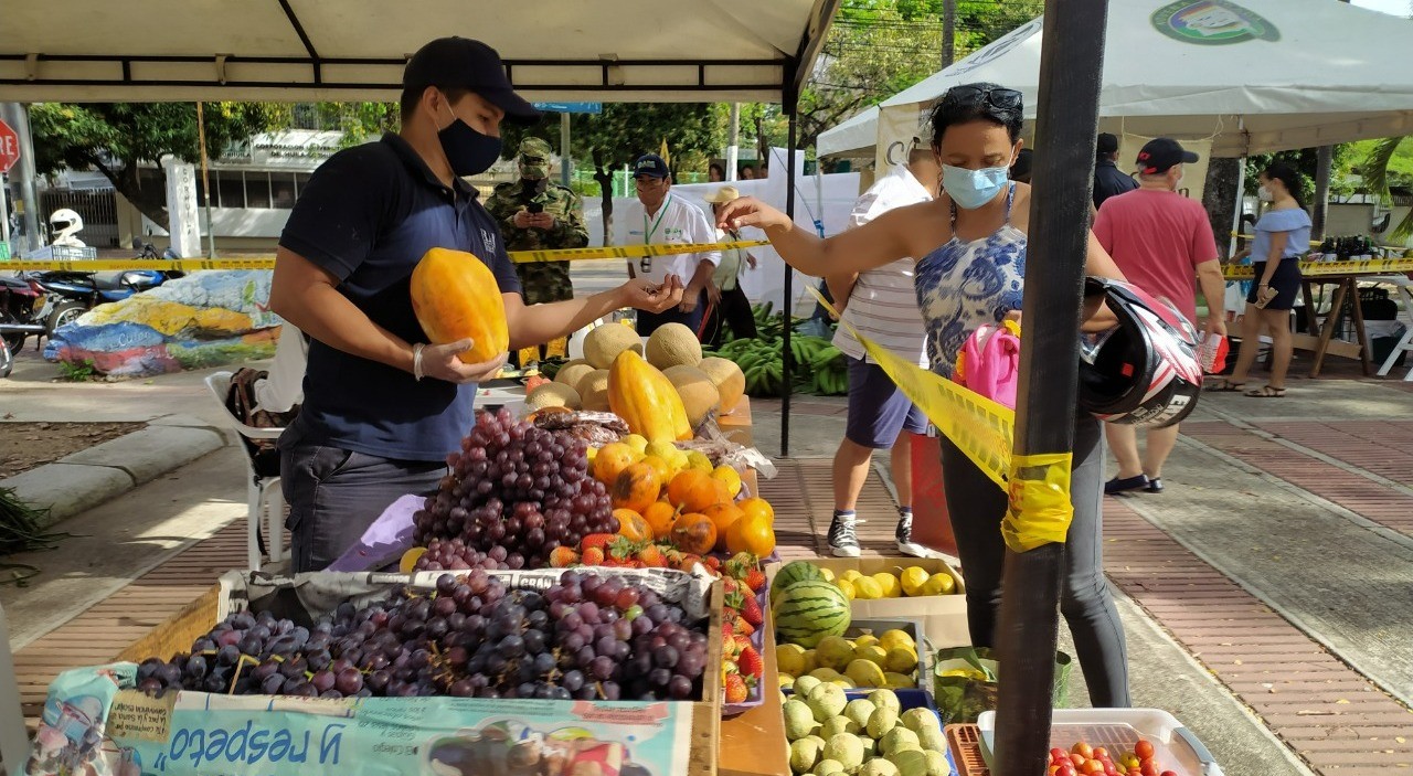 Inicia gran mercado campesino en Alvarado, Tolima