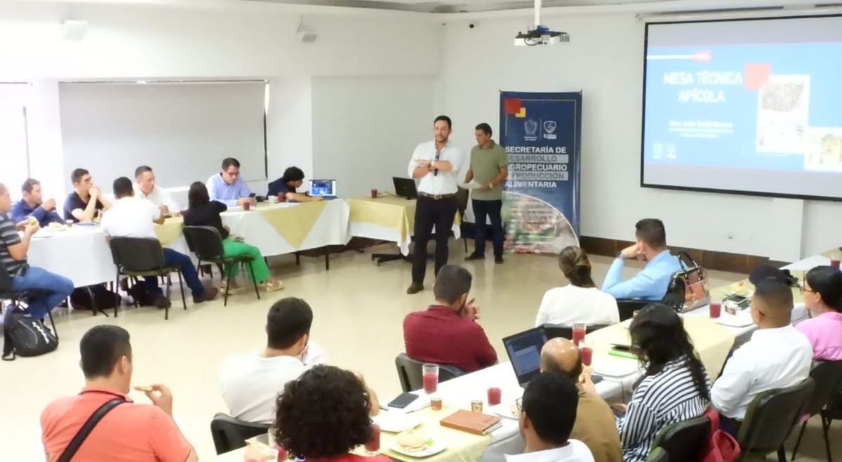 Se instaló la primera mesa técnica apícola en el Tolima