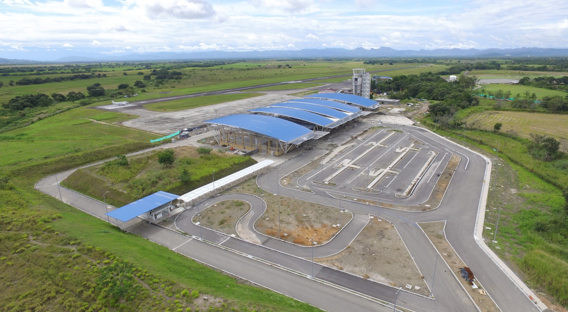Millonarias inversiones en proyectos claves para aeropuertos del Tolima