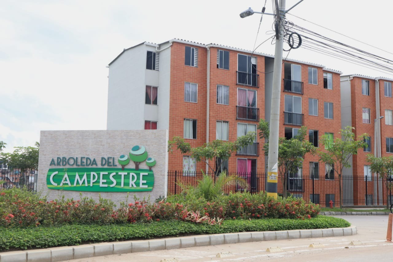Mujer estafó a más de 20 personas con falsos subsidios de vivienda en Ibagué