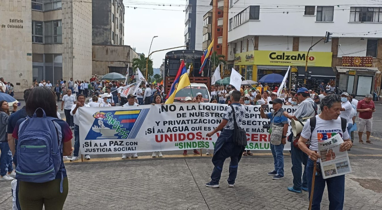 Multitudinaria marcha a esta hora en Ibagué