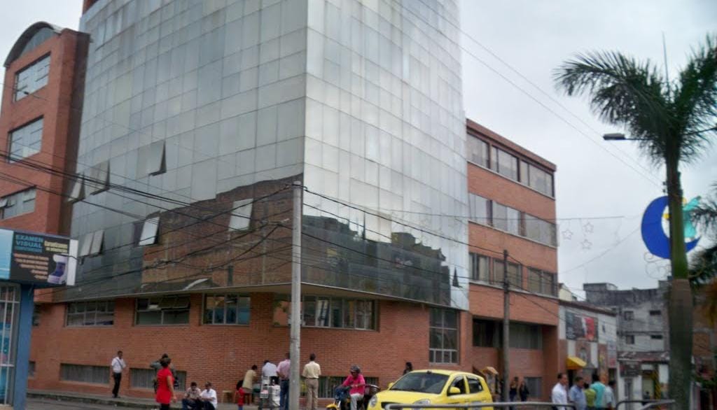 Murió el médico Alfonso Monroy Cabra