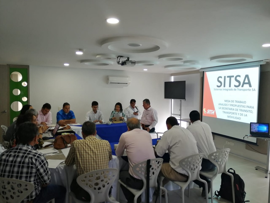 Secretaría de Movilidad analizará propuesta para reestructurar rutas de buses