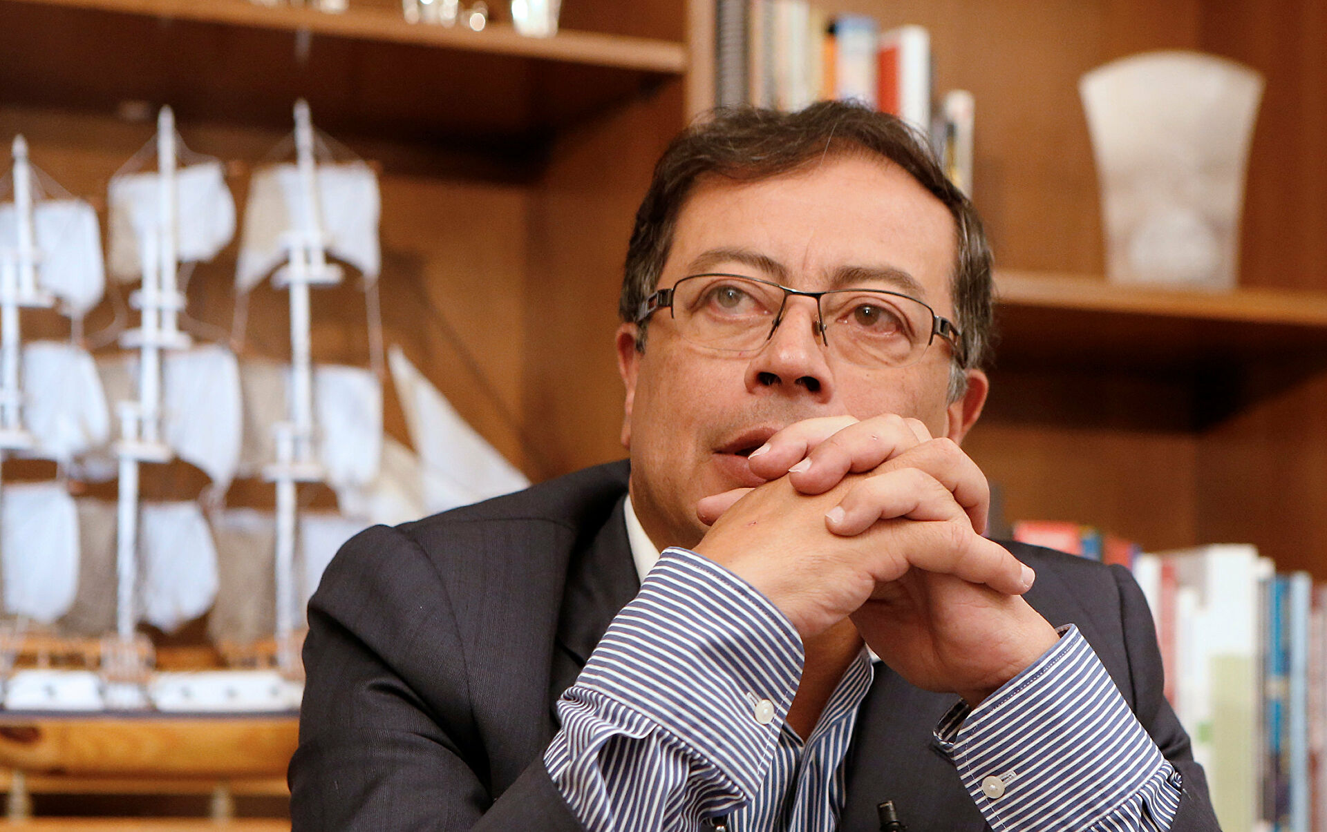 “No lleven el Ejército a una segunda derrota moral”: Petro