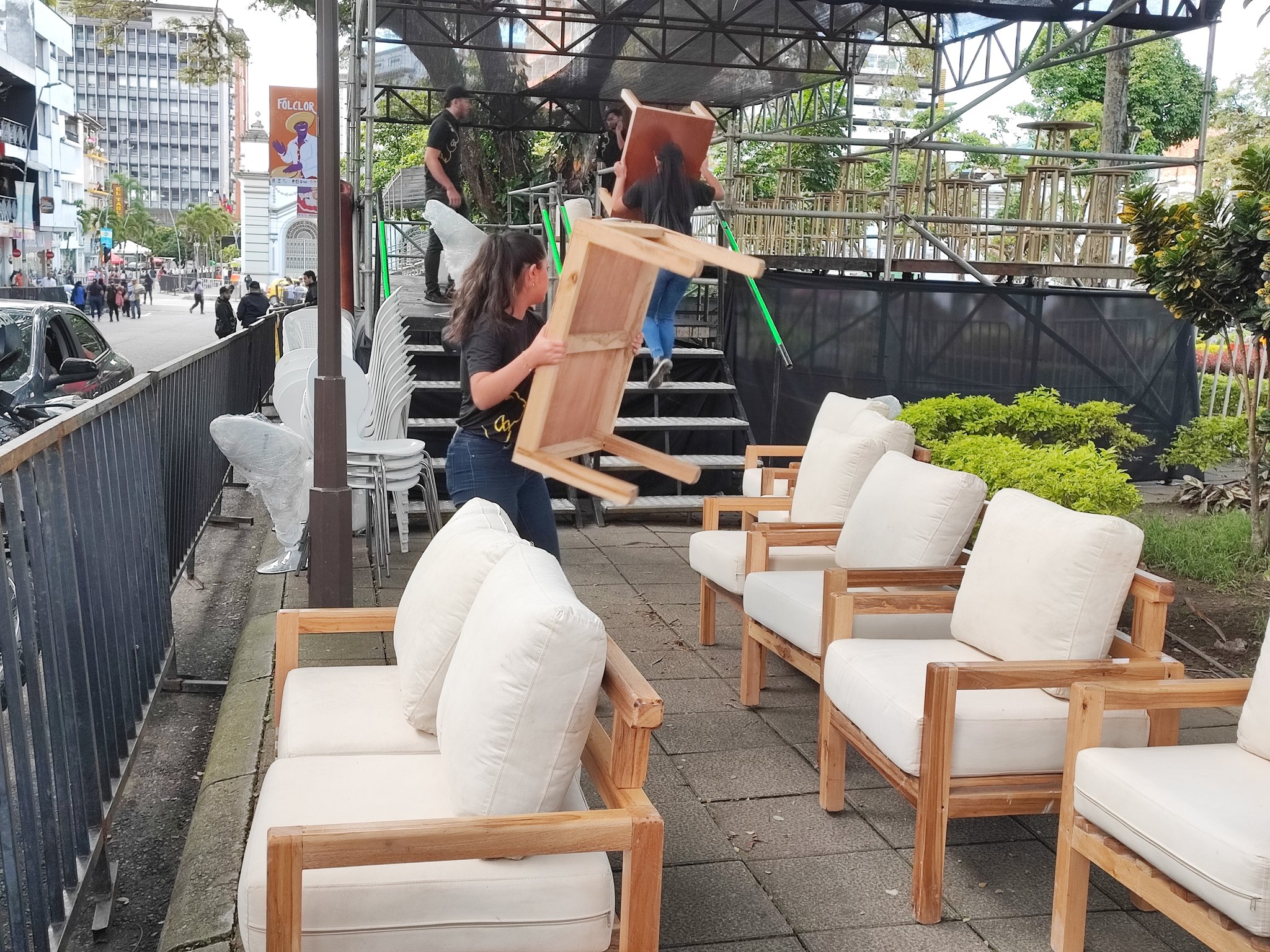 El palco ostentoso del alcalde Hurtado