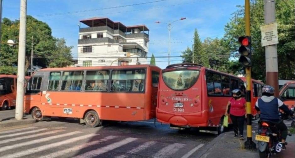 Se mantiene el paro de busetas en Ibagué y se suman otras organizaciones sociales