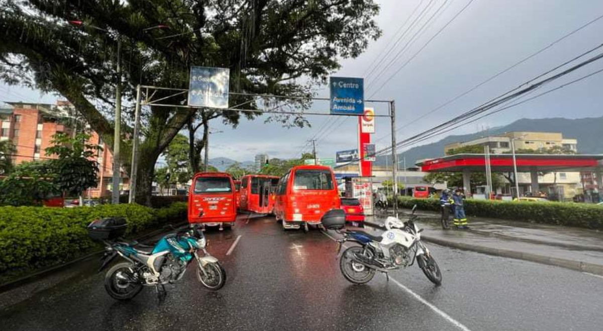 Este lunes buseteros bloquean algunas vías de Ibagué