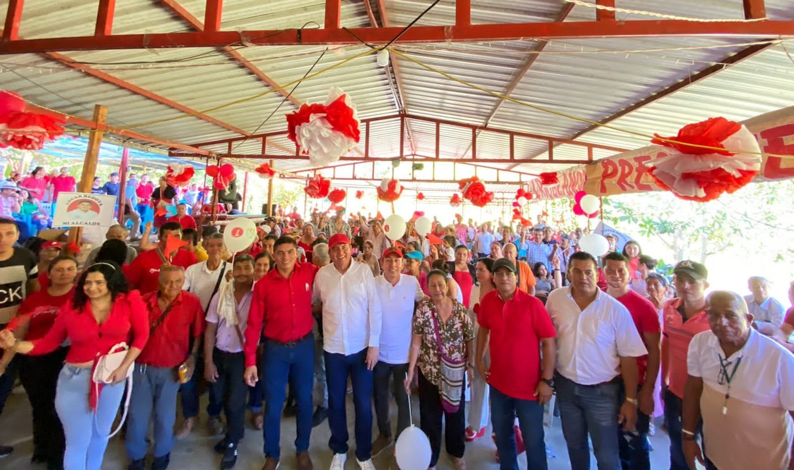 Partido Liberal entrega avales a candidatos
