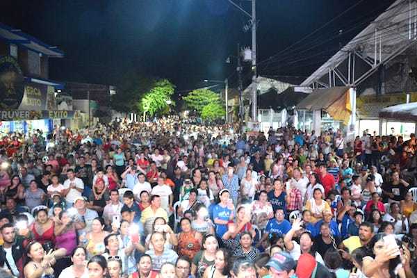 Pinto en cierres de campaña mostró colores de diferentes partidos