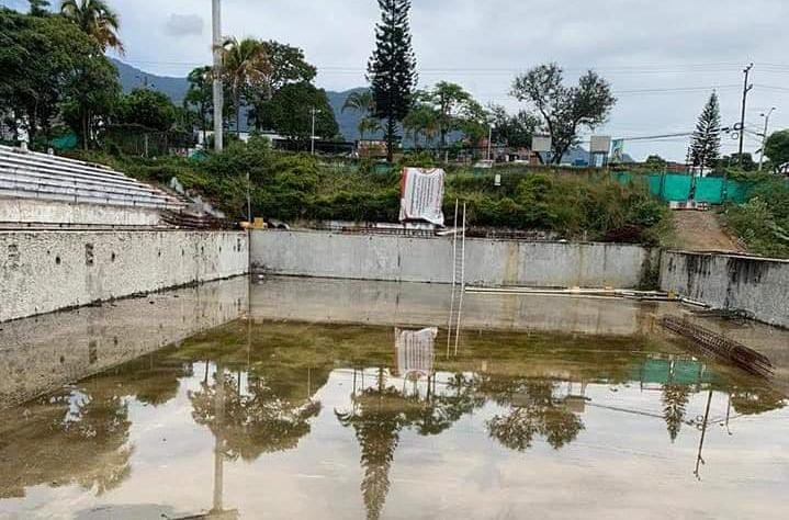Piscinas de la 42: Veedurías no dan el brazo a torcer