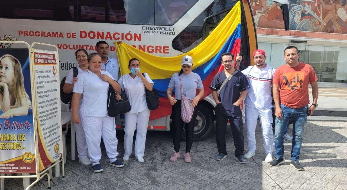 Plantón para exigir pago de salarios