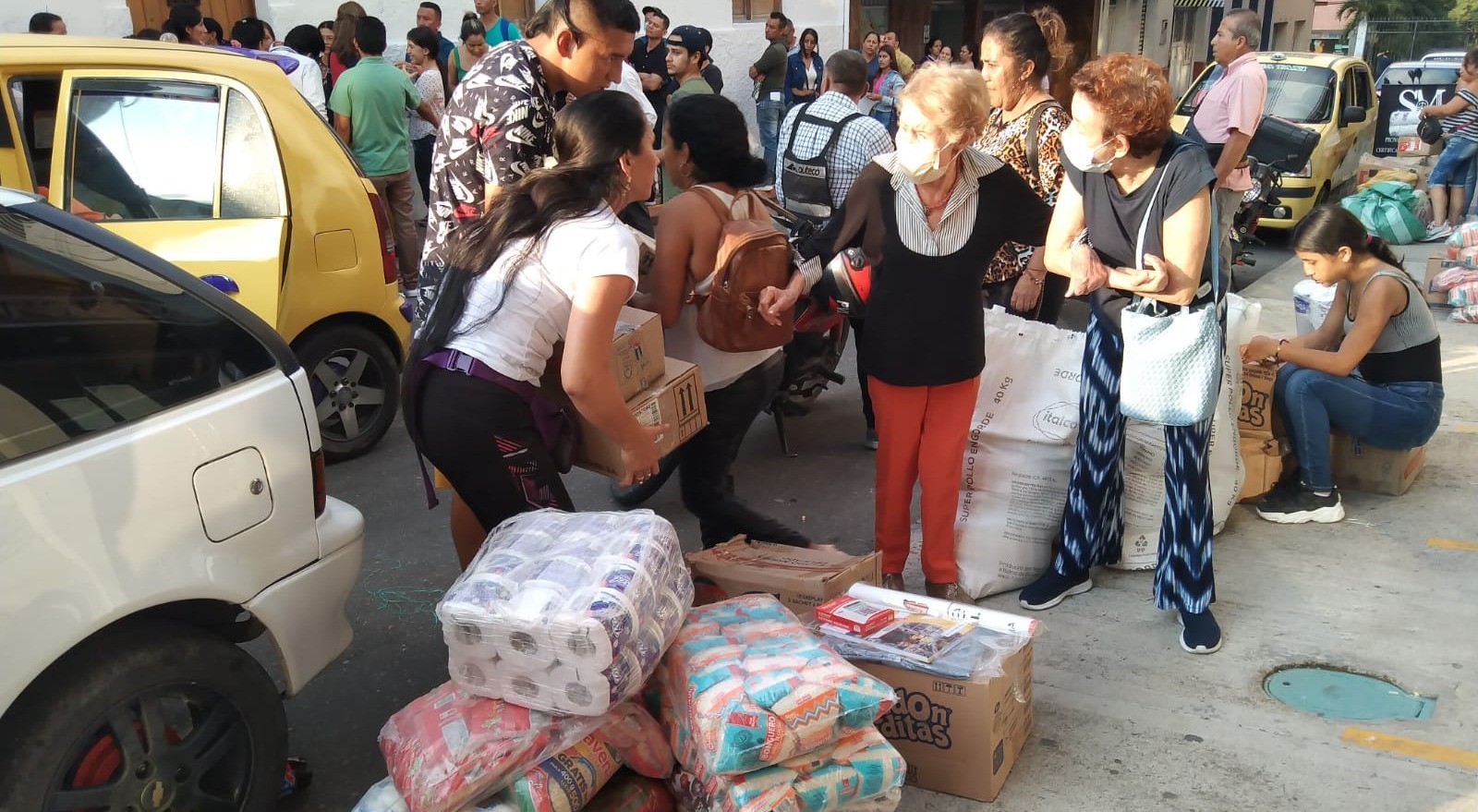 Polémica por mercados en la Alcaldía: DNP dice que no son para campaña de Johana Aranda