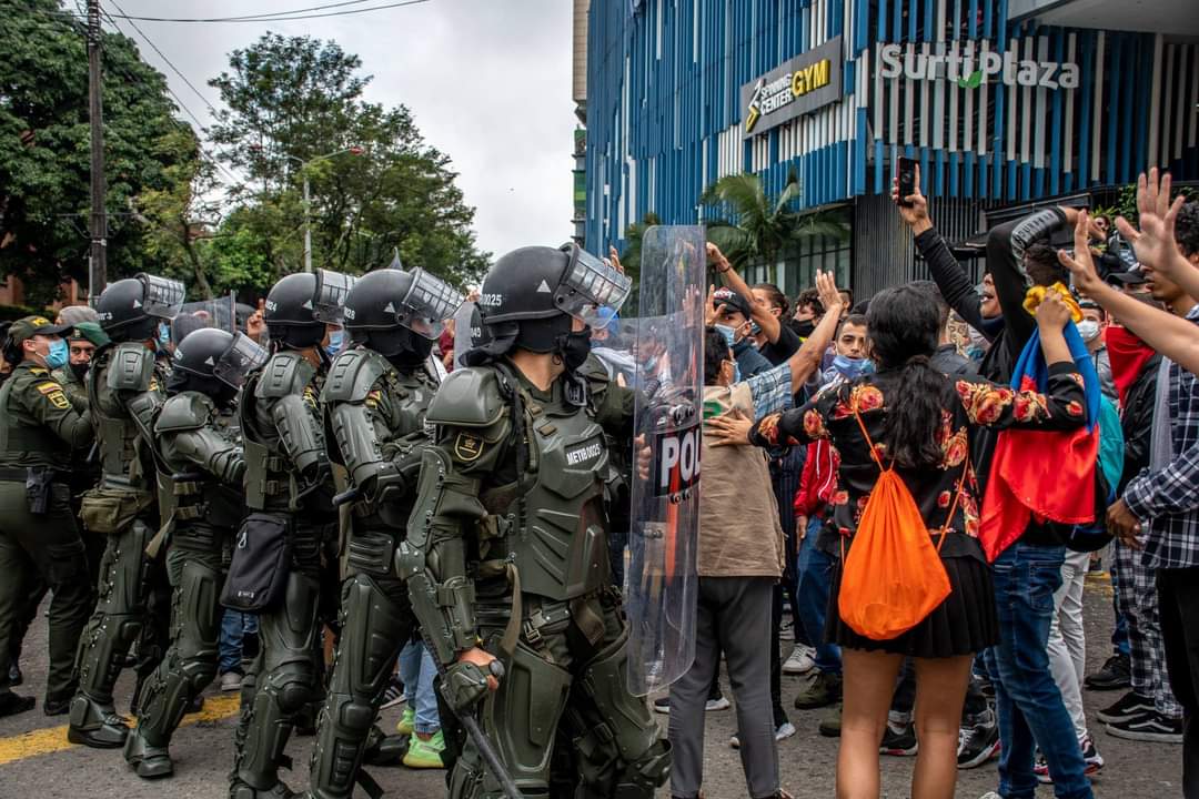 Denuncian que la Policía de Ibagué continúa reprimiendo la protesta con armas de fuego
