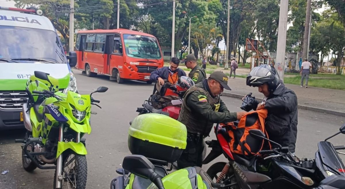 Policía y la campaña para evitar tragedias en las carreteras