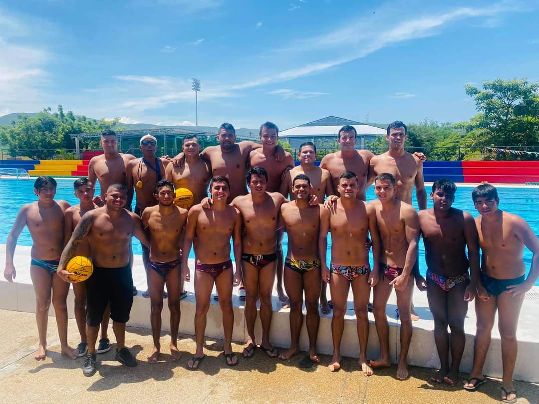 Por falta de escenarios en Ibagué, la selección Tolima de Polo Acuático entrena en Girardot