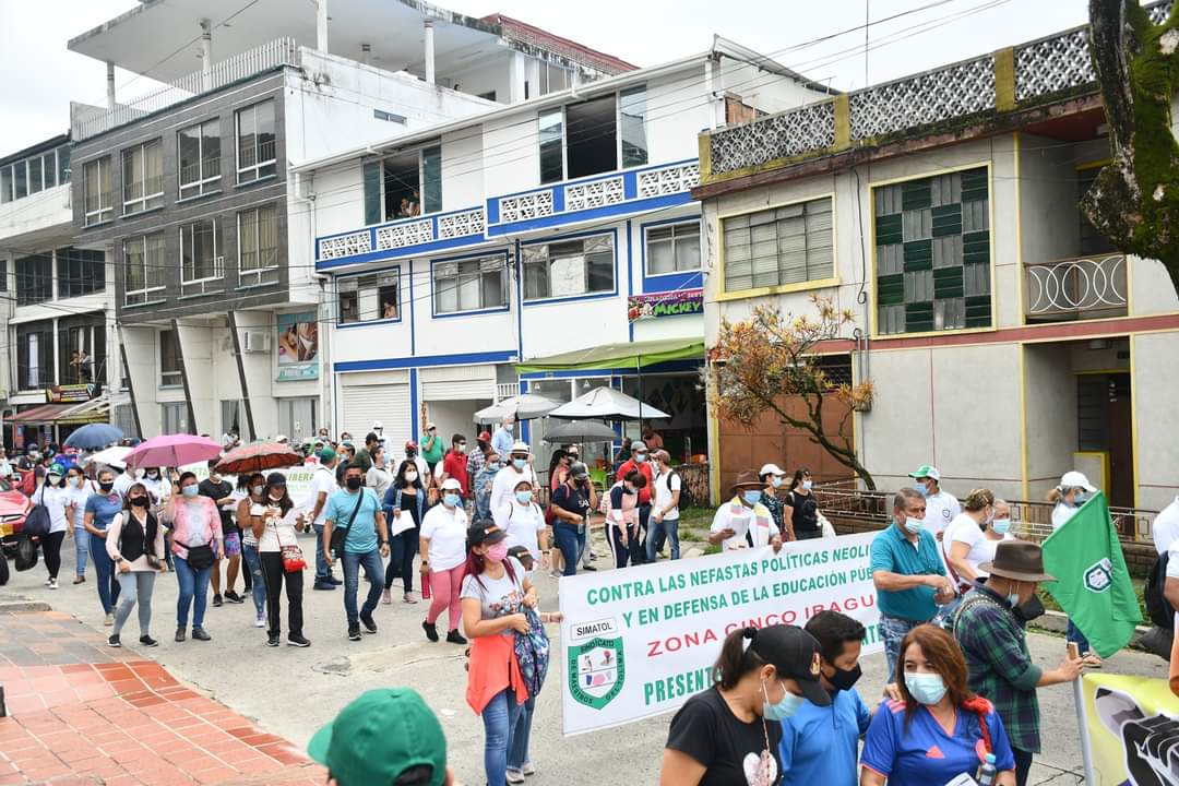 Por falta de salario, profesores del Tolima inician 'operación cobro'