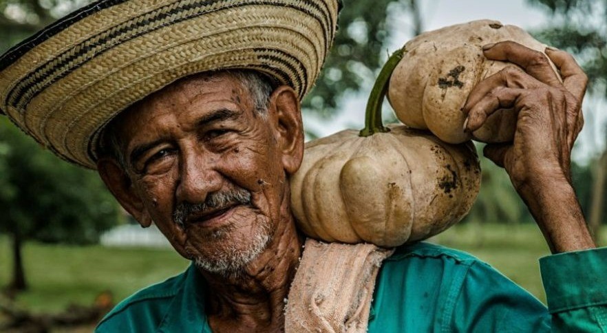 Por fin se les paga deuda histórica a los campesinos de Colombia