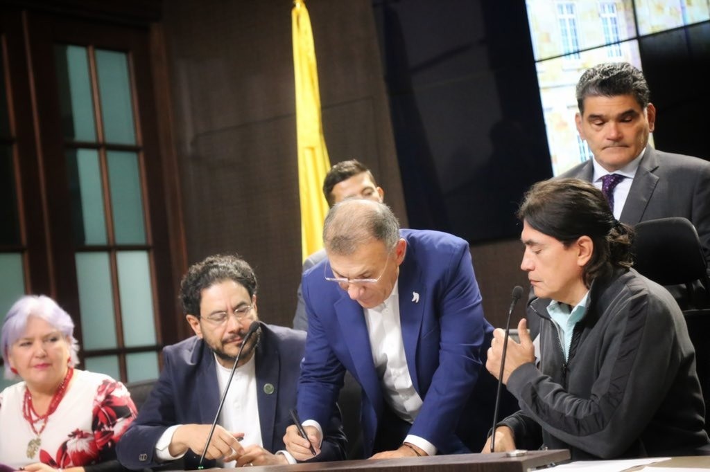 ¿Por qué hasta el 2026 aplicaría la disminución de sueldos a los congresistas?