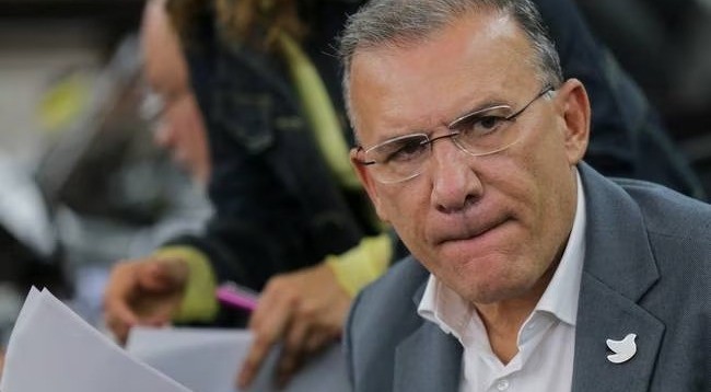 Primera renuncia del partido de Roy Barreras