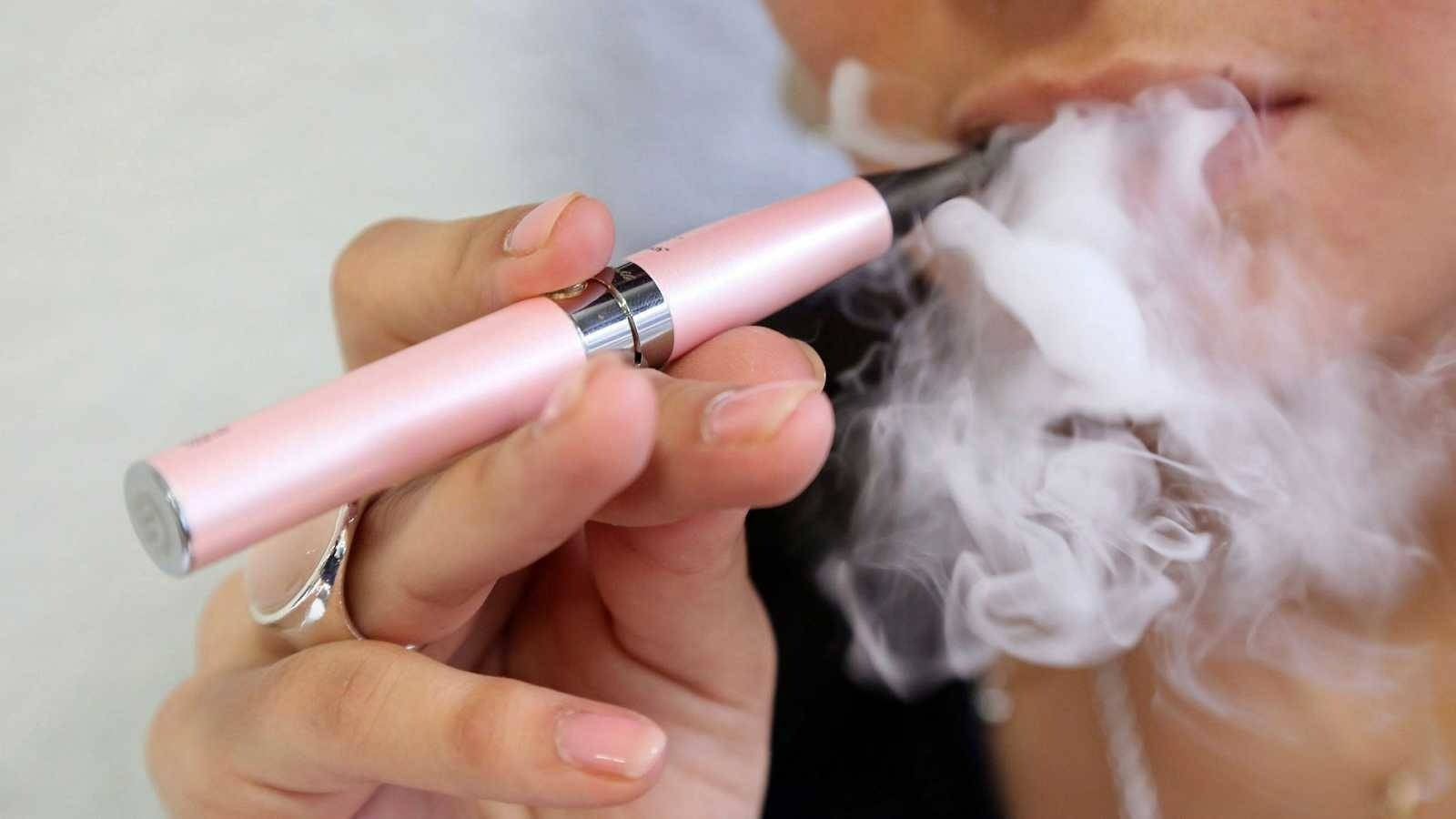 Prohíben uso de vapeadores para menores de edad en Ibagué