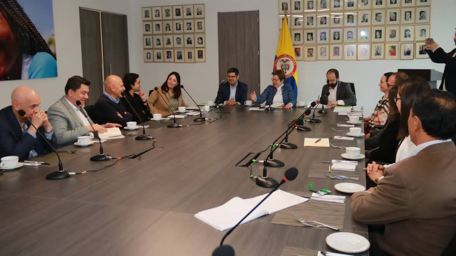 Proteger el poder adquisitivo del salario mínimo 2024, prioridad del Gobierno Nacional