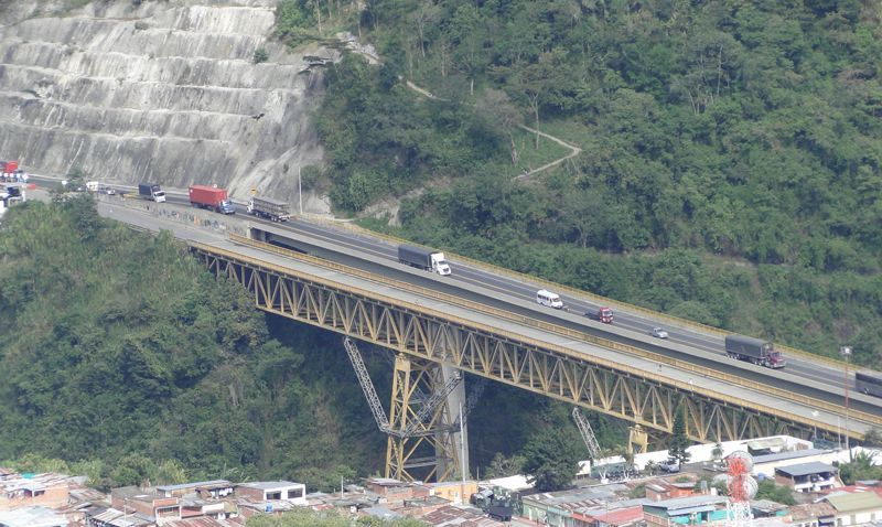Hoy viernes cierre del Puente Cajamarca