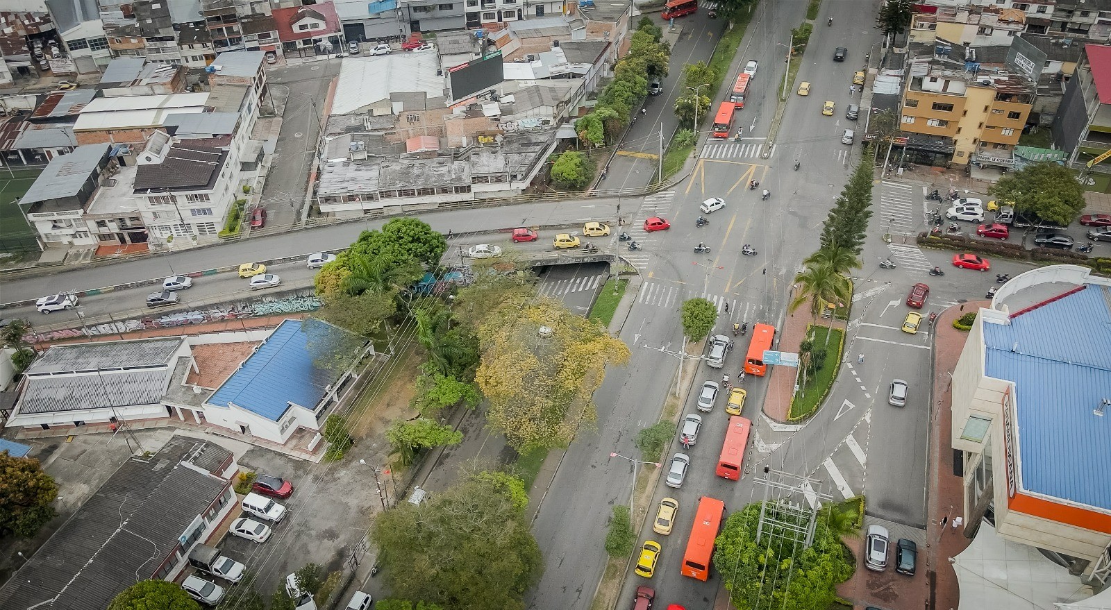 Puente de la calle 60: el contratista desapareció y la Alcaldía guarda silencio