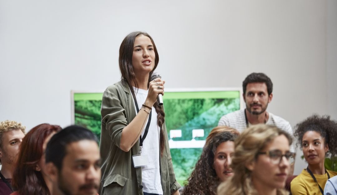 ¿Qué piensan, sienten y quieren los jóvenes en Colombia?