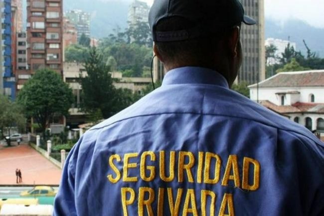 Refuerzan medidas de seguridad en conjuntos cerrados
