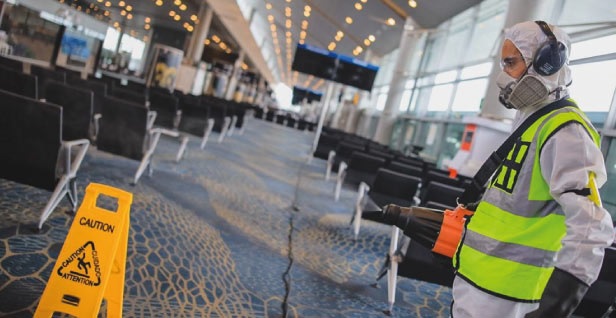 Polémica por eliminación de prueba covid-19 a viajeros hacia Colombia