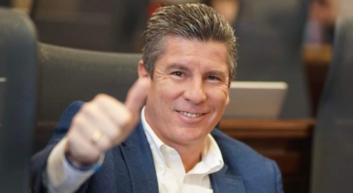 Andresito, de muñeco a carpintero