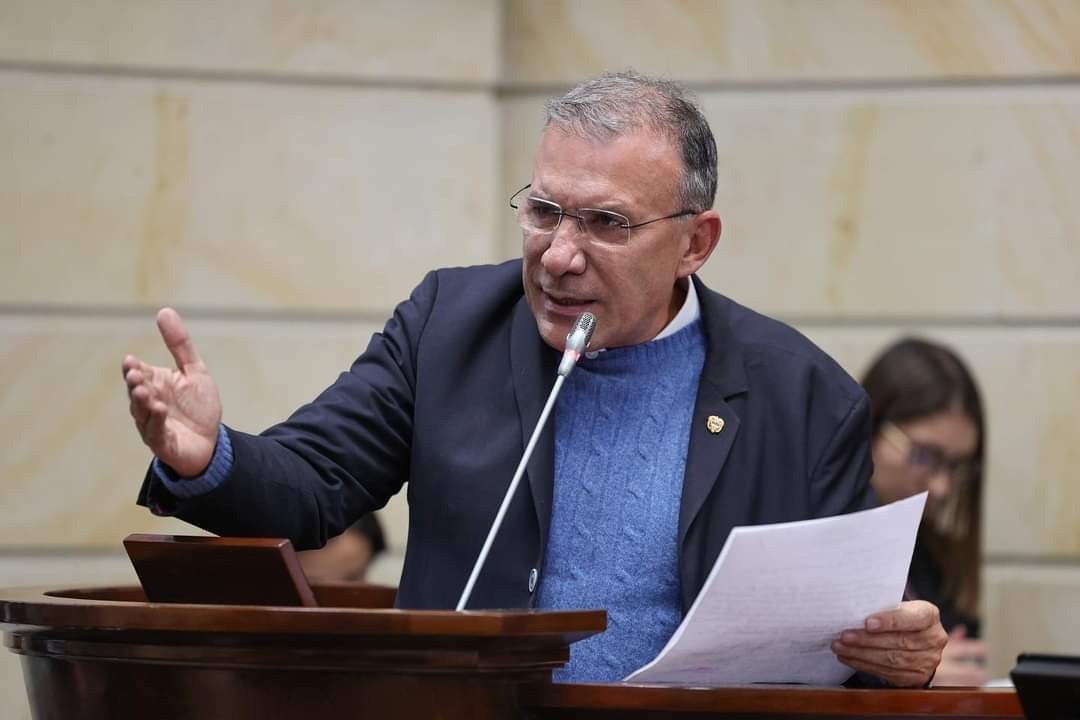 Roy Barreras: "los accidentes de tránsito provocan más muertes que la violencia armada"