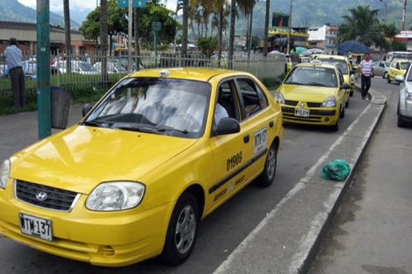 Taxis operarán con el 70 % de su capacidad durante los puentes festivos en Ibagué