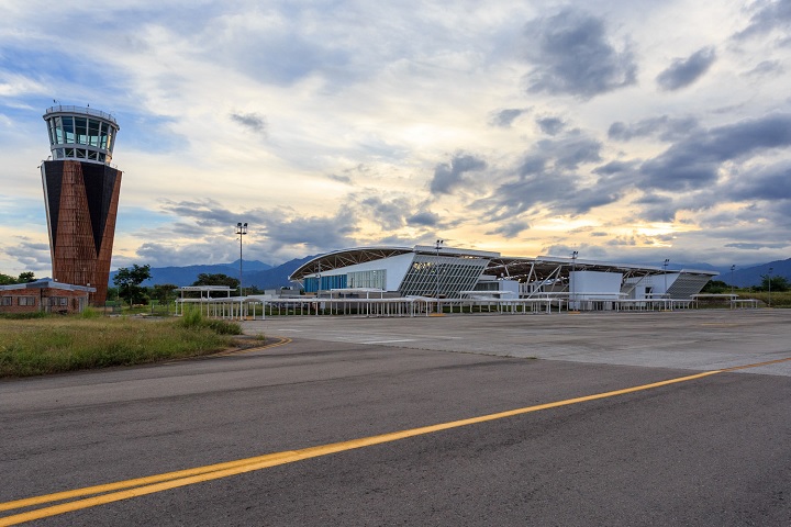 Aeropuerto Perales con frecuencias irrisorias