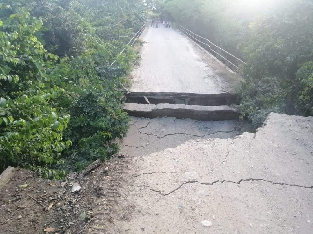 Se cayó el puente de la vía hacia Ambalema
