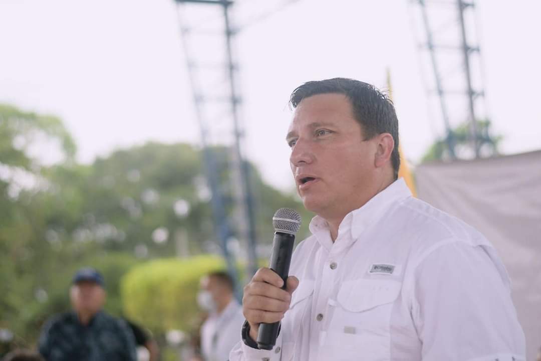 Secretario de Educación pide a los docentes que no afecten a los niños con el paro académico