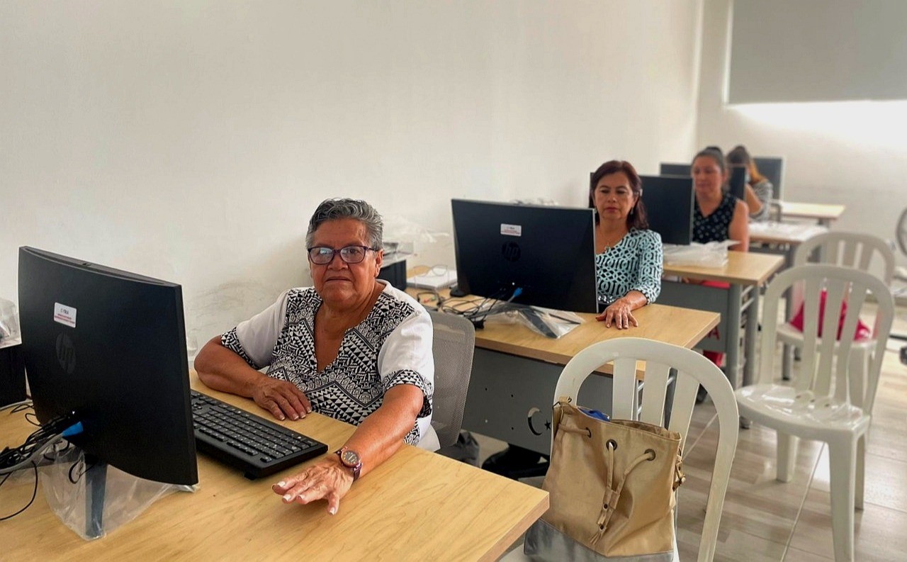 Casa de las Mujeres Empoderadas del Tolima llegó a las 250 capacitadas en informática