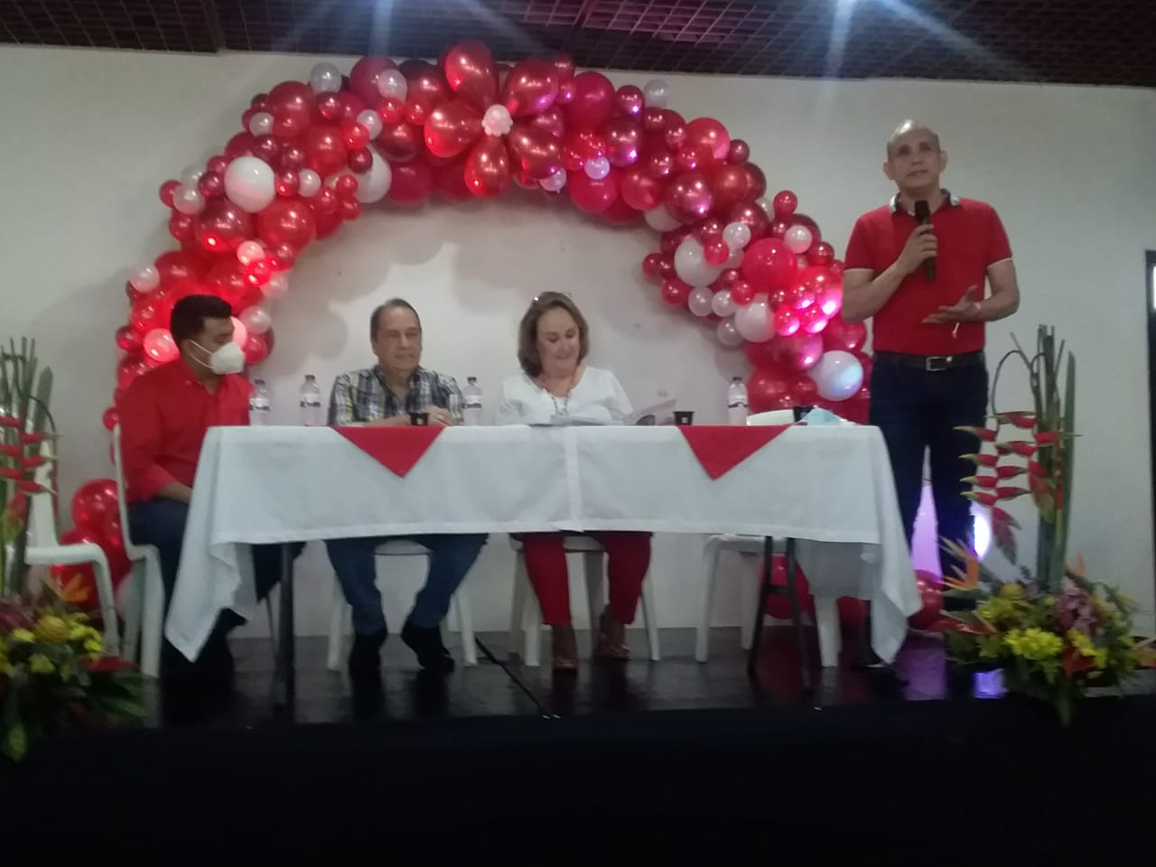 Senador de Santander en búsqueda de votos en el Tolima