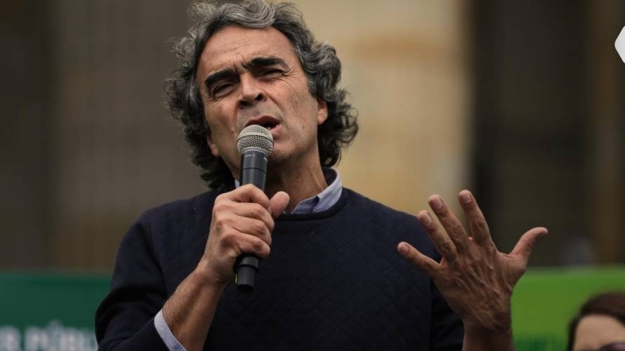 Sergio Fajardo propone crear 1,5 millones de empleos formales