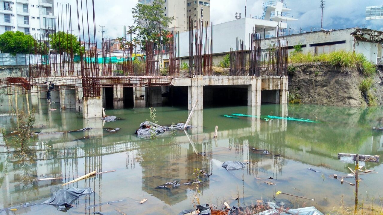 Severas observaciones a licitación sobre obra de Piscinas Olímpicas de la 42