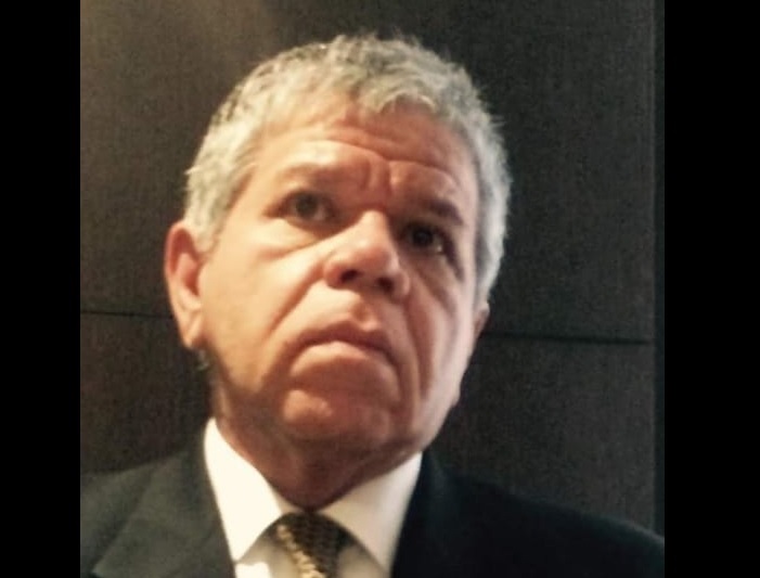 El asalto ambiental