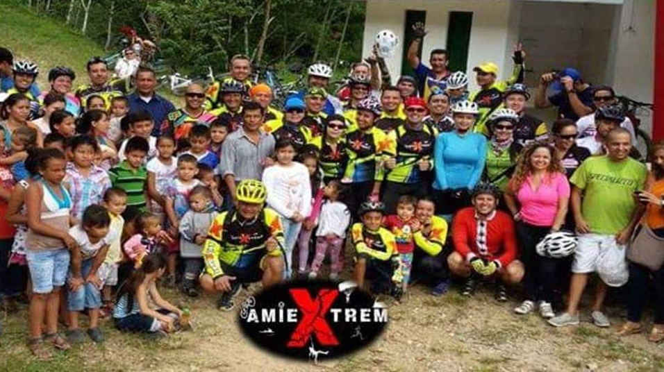 AMIEXTREM, el grupo deportivo que celebra la navidad a los niños en las veredas de Ibagué.