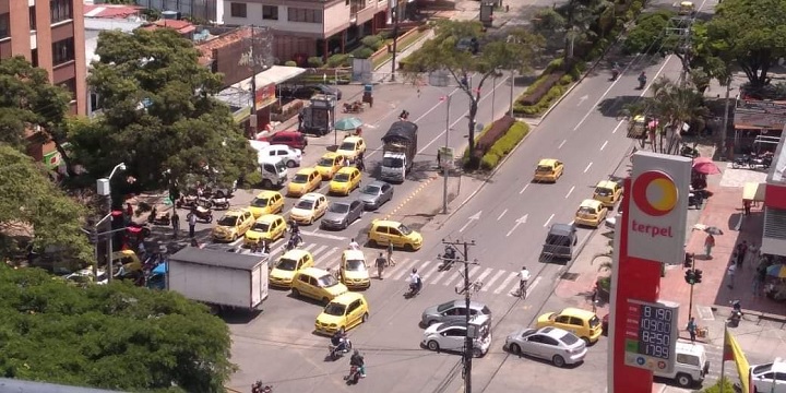 "Hurtado nos mintió en campaña": taxistas de Ibagué