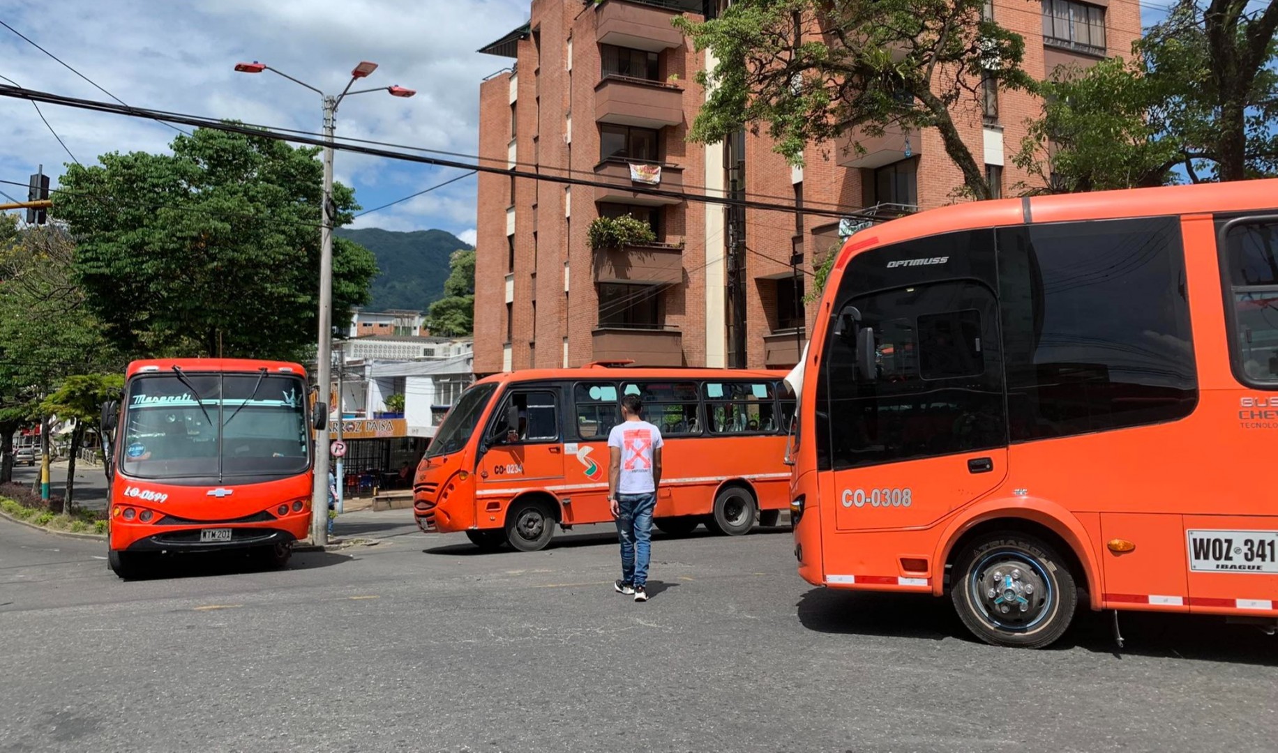 Transportadores y Alcaldía no llegaron a acuerdos: se mantiene el paro en Ibagué
