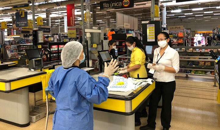 Autoridades verifican cumplimiento de protocolos sanitarios en supermercados de cadena de Ibagué