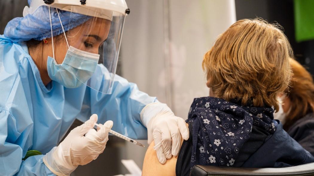 Apoyo a municipios del Tolima atrasados en vacunación contra el Covid-19